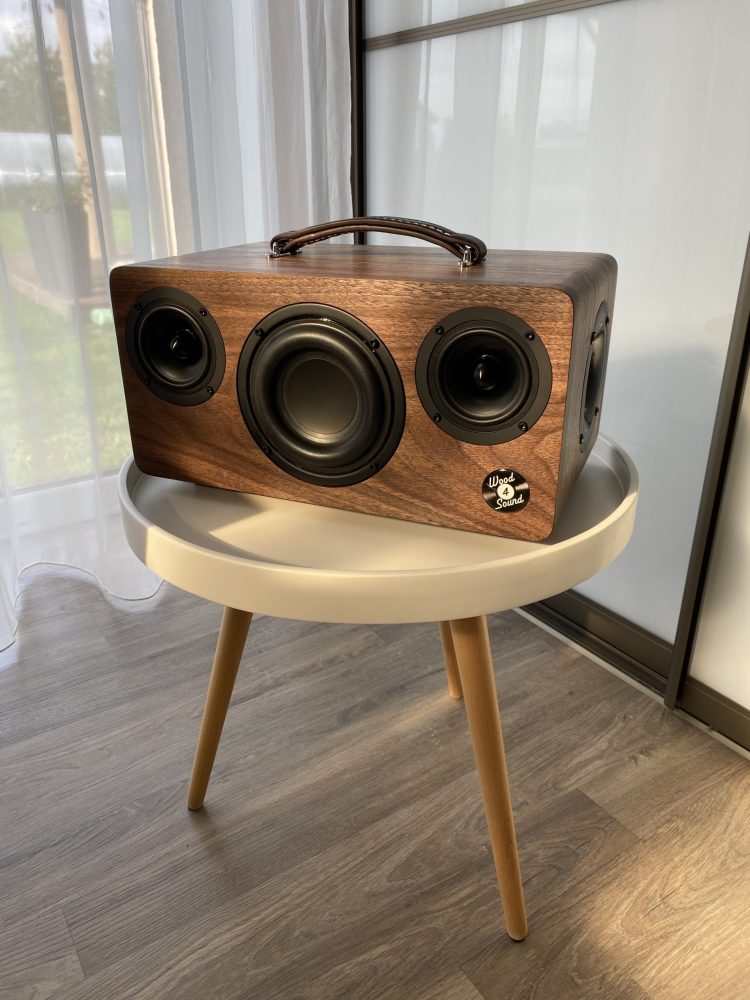 SoundBox 2.1 Mini Walnut 1 Wood4Sound | bluetooth kolonele | ranku darbo kolonele I garso kolonele| nesiojama kolonele